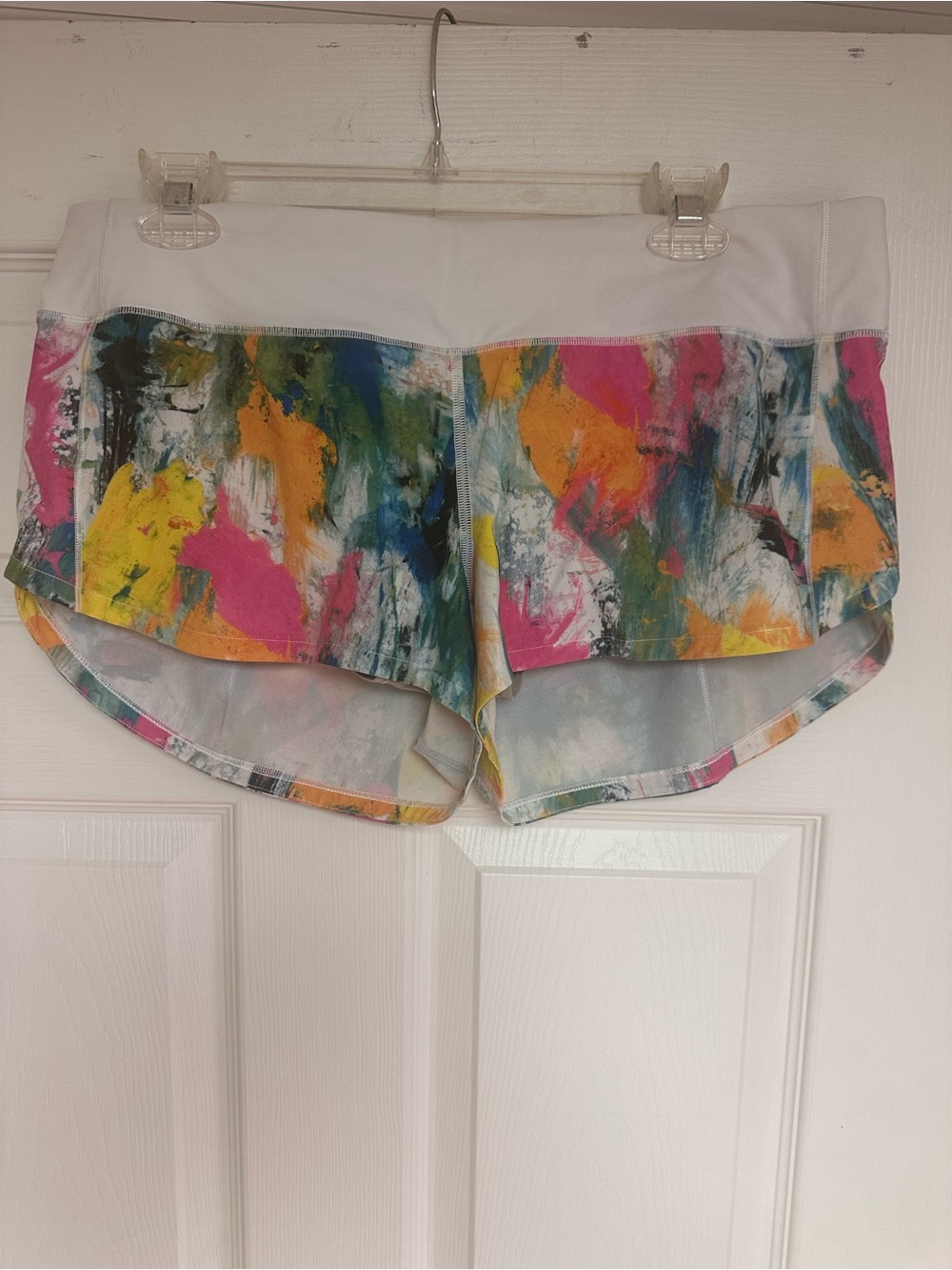 lululemon athletica White-Waist Multicolor Abstract Print Athletic Shorts